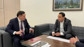 Туризм және спорт министрі Ермек Маржықпаев Sport+ бас директоры Олжас Абраевты қабылдады