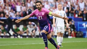 Гюндоган прилетел в Манчестер и встретился с Гвардиолой