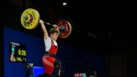 Қазақстандық ауыр атлет жасөспірімдер Азиадасында екінші медалін жеңіп алды