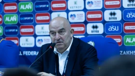 Станислав Черчесов: Нам нужно налаживать командную игру и давать результат