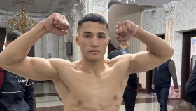 Асылжан Таскет сделал прогноз на бой Сариев - Вандерлей: Руслан выиграет досрочно