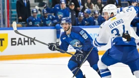 Веккионе и Галимов продлили свои серии