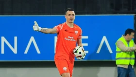 Стас Покатилов продлил контракт с «Сабахом»