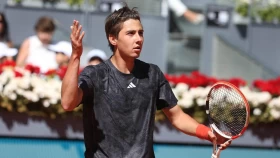 Шевченко проиграл в первом же матче на турнире в Катаре