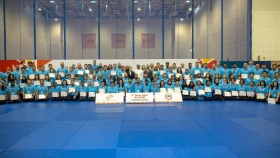 Джиу джитсу бапкерлері әлемдік семинарға қатысты