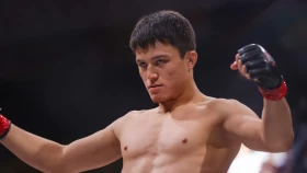 Жумагазы дебютировал в RIZIN