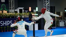 Казахстанские шпажистки выступили в 1/8 финала чемпионата мира в Гонконге