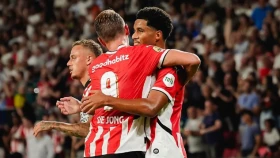 Чемпион начал сезон с победы (видео)