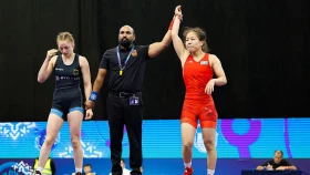 Шугыла Омирбек завоевала золотую медаль молодежного чемпионата мира по женской борьбе