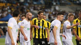 «Женис» - «Кайрат»: Стартовые составы на полуфинальный матч Кубка Лиги