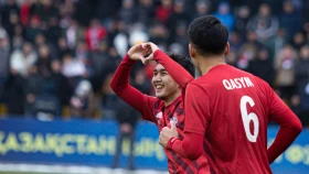 Бабаян о будущем Армана Кенесова: Он тренируется вместе с нами