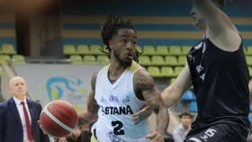 «Астана» одержала первую победу на родном паркете