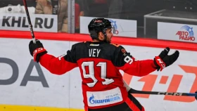 Названа причина по которой экс-нападающий «Барыса» покинул КХЛ