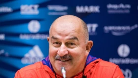 «Спросить как дела смогу»: Черчесов поделился своими успехами в изучении казахского языка