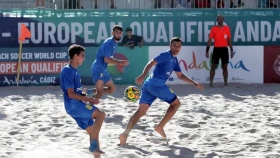 Сборная Казахстана по пляжному футболу уступила Германии