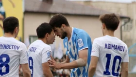 «Оқжетпес» жеңіске жетіп, көшбасшылар тобына қосылды (видео)