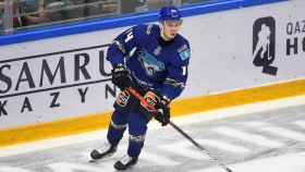 «Барыс» расторг контракт с российским защитником