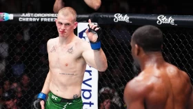 Иэн Гэрри пытается «украсть» соперника у Рахмонова