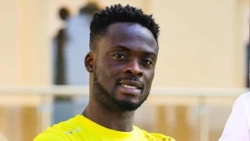 «Астана» подписала контракт с ганским полузащитником Осей Барнсом