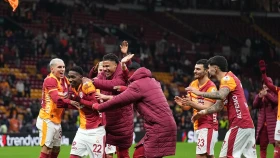 «Галатасарай» уверенно разгромил «Кайсериспор» (видео)