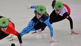 Казахстанские шорт-трекистки завоевали «серебро» на турнире в Нидерландах