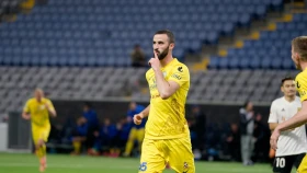 Алекса Аманович: Әзірше орталық жартылай қорғаушы болып ойнау қолайсыздық туғызуда