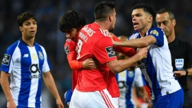 Реванш за мартовский разгром? Где и во сколько смотреть матч «Бенфика» - «Порту»