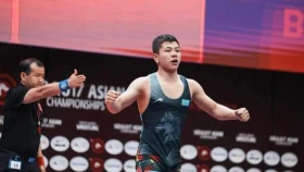 Еркін күрестен 23 жасқа дейінгі Қазақстан чемпионатының алғашқы күні аяқталды (видео)
