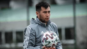 Ринат Алюетов: Қазір біз 25 қазақстандық футболшы жинай алмаймыз, бірақ клубтың жағдайы мен мүмкіндіктеріне сай мықты легионерлер алдық