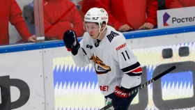 Қазақстан құрамасының шабуылшысы Михайлис «Металлургпен» келісімшартын ұзартты