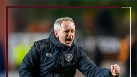 Главный тренер «Хартс» — о переходе Чеснокова: Пока даже не близко