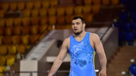 Алимхан Сыздыков вышел в полуфинал Чемпионата Азии (видео)