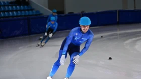В Астане проходит отборочный чемпионат Казахстана по шорт-треку