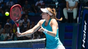 Рыбакина открыла счет в матче с Германией(видео)