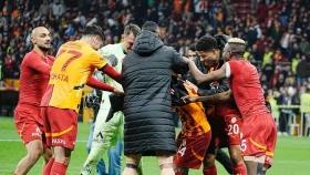 «Галатасарай» одержал дежурную победу (видео)