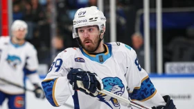 Хоккеист «Барыса» сыграл юбилейный матч в КХЛ