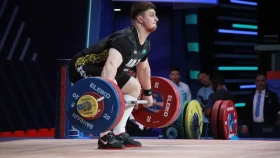 Артему Антропову подарили квартиру