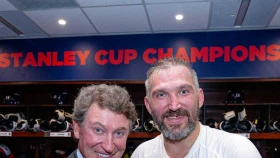 Овечкин повторил рекорд Гретцки