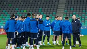 Сборная Казахстана провела первую тренировку на сборах в Дубае (ВИДЕО)