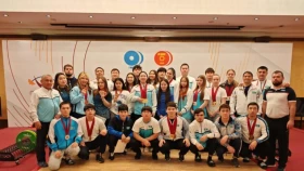 Сборная Казахстана по тяжелой атлетике завоевала 20 золотых медалей на юниорском чемпионате Азии