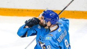 Савицкий снова набирает очки. А «Барыс» проигрывает