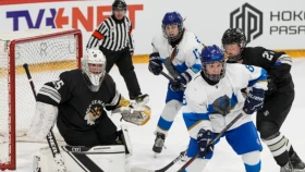 Женская юниорская сборная Казахстана с разгромом выиграла Новую Зеландию