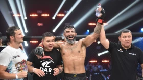 Тренировался с Рахмоновым, женился на казашке и хочет остаться в Алматы. Боец ММА Дуглас Рибейро рассказал о жизни в Казахстане