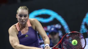 Рыбакина обыграла румынку Кристиан во втором круге турнира в Ухане