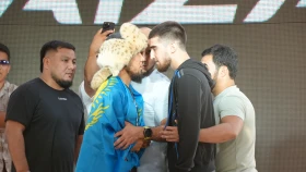 Еламан Шертаев выиграл Мустафаева в первом раунде (видео)