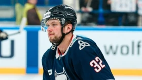 «Барыс» может подписать защитника «Нефтехимика»