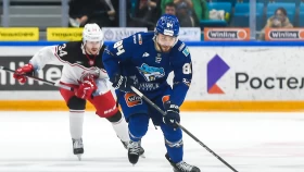 Казахстанский форвард «Барыса» провел юбилейный матч в КХЛ