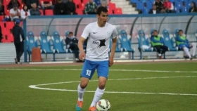 Дебют Аяганова в QJ League. Где и во сколько смотреть матч «Иртыш 2011» - «Кайрат 2011»