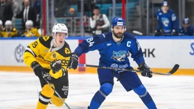 Капитан Барыса провел юбилейный матч за команду