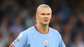 «Барселона» не намерена подписывать Холанда